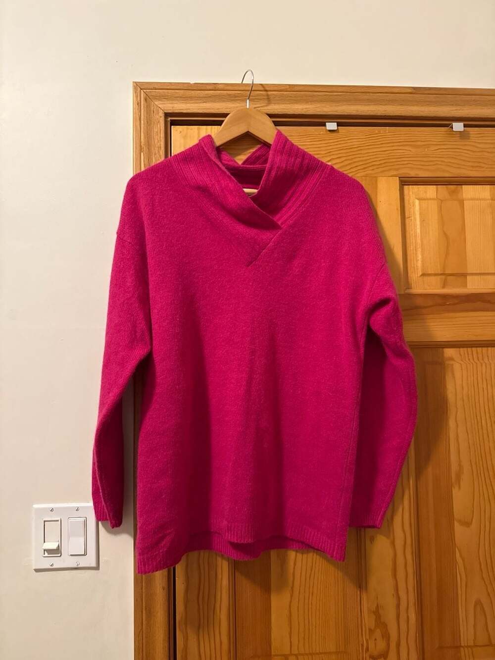Vintage Hastings & Smith Magenta Pink Lambswool Angora Blend Cowl Neck Sweater